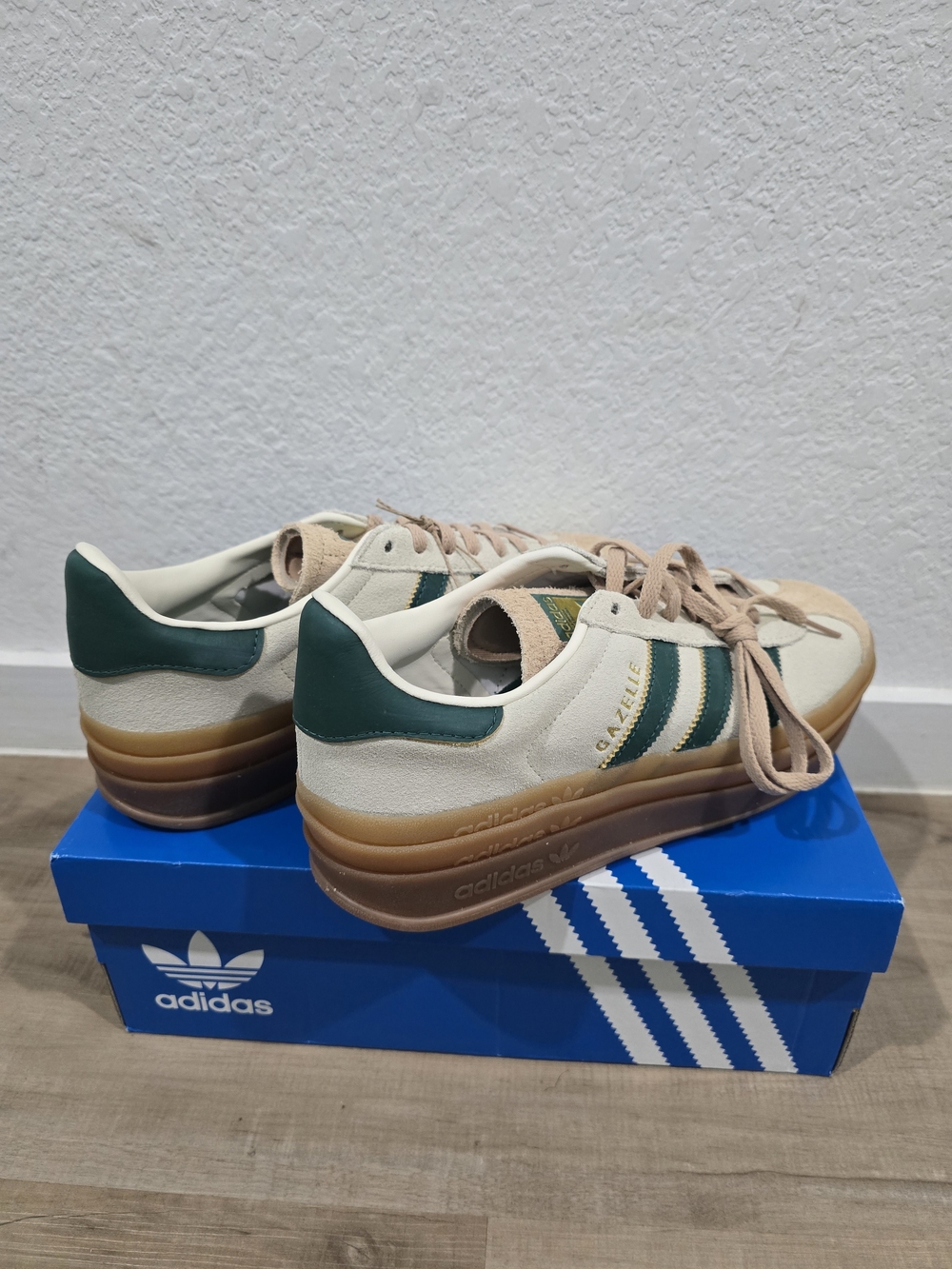 adidas Gazelle Women's Casual Sneakers - Cream & Green - Picture 2 of 9